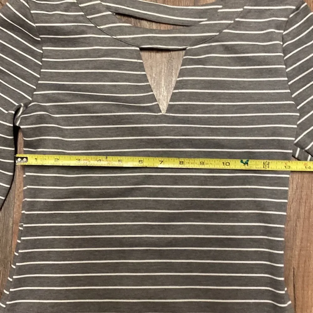 - Womens fitted Classy Dress size XS - Picture 8 of 9